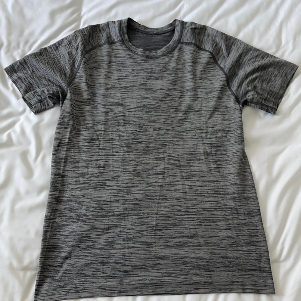 Dark gray/black heathered Lululemon athletic shirt